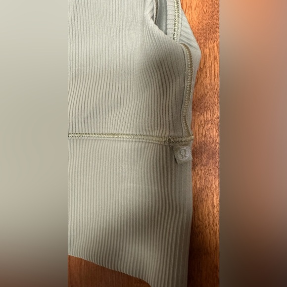 Lululemon Power Pivot Ribbed Tank Top Size Small - Picture 4 of 12